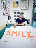 Krištof Kintera – Try smile – podepisování giclée tisku ve studiu 44 Print.